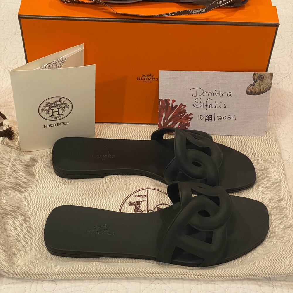 Authentic Hermès Aloha Sandals